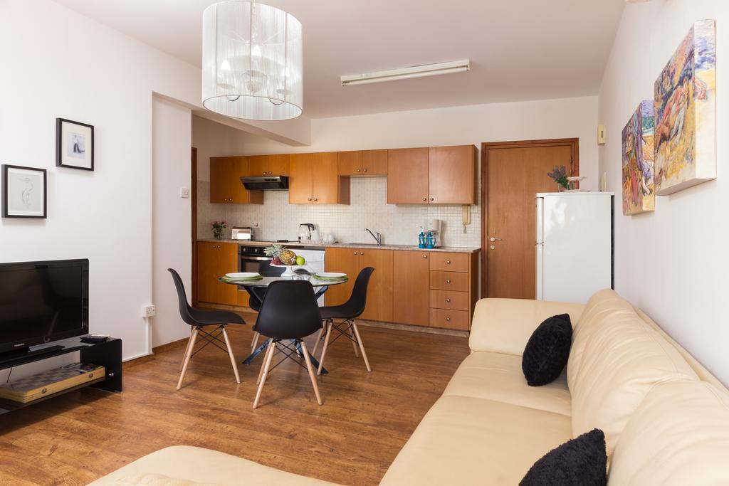 Mama Seaside Apartment Larnaca Ngoại thất bức ảnh
